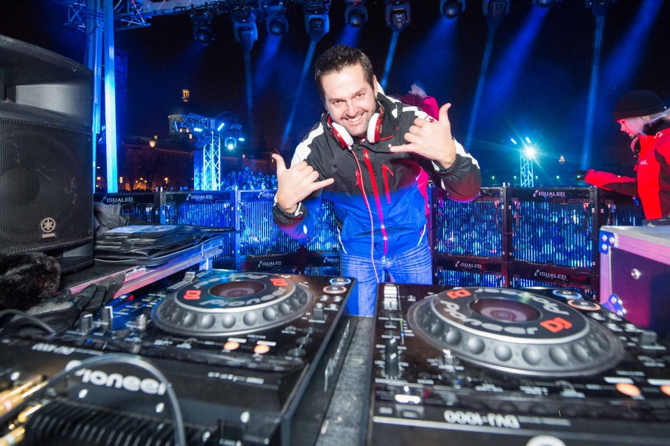 DJ Steve Bouchard at the turntables